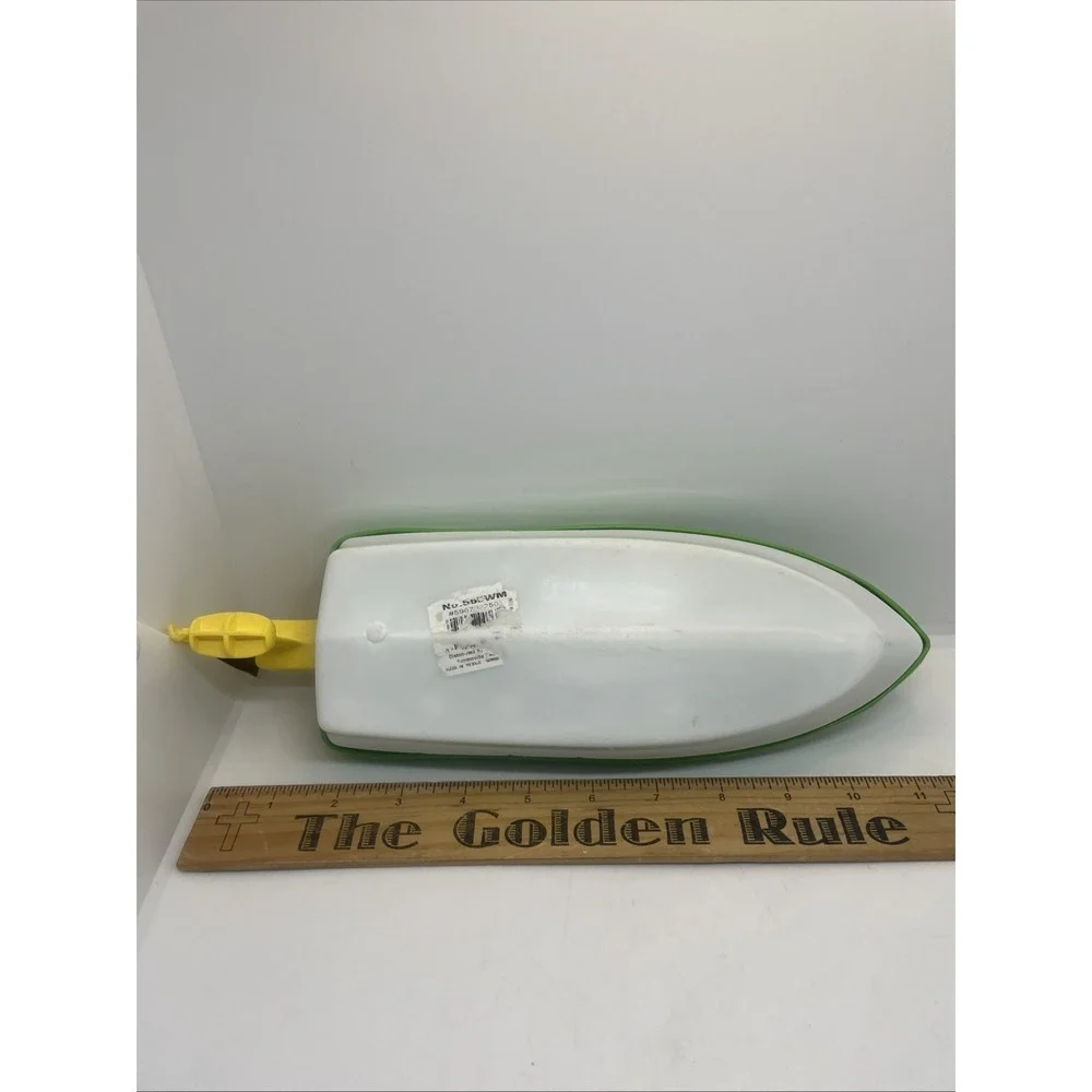Vintage Processed Plastics Co speed boat motor boat, green & white & yellow, 11